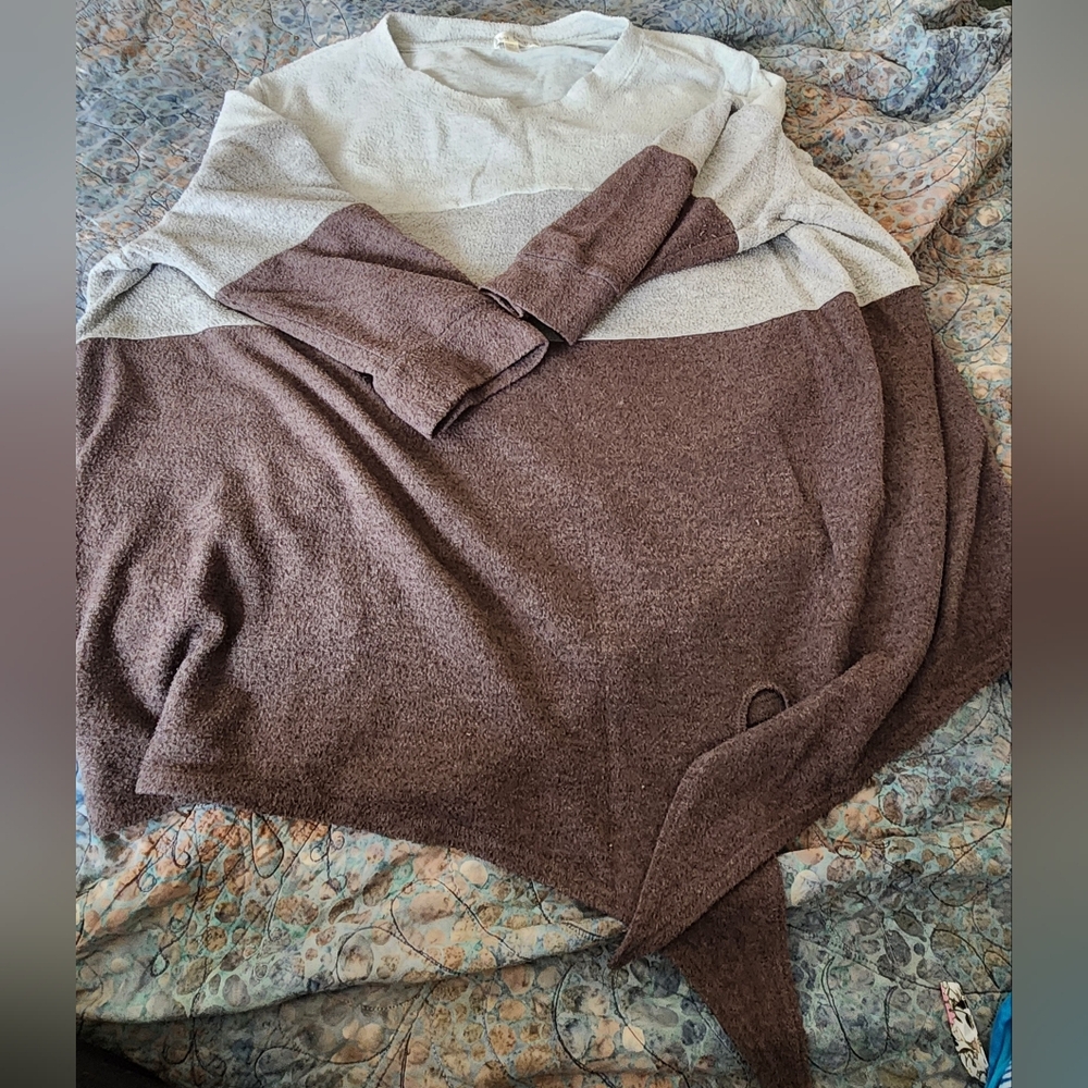 Plus Size Women's Two-Tone Brown and Gray Women's Sweater